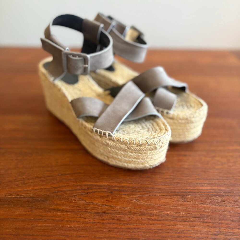 Celine Paris, Nude Platform Wedge Espadrille Sandals (size 8.5) - Picture 5 of 7